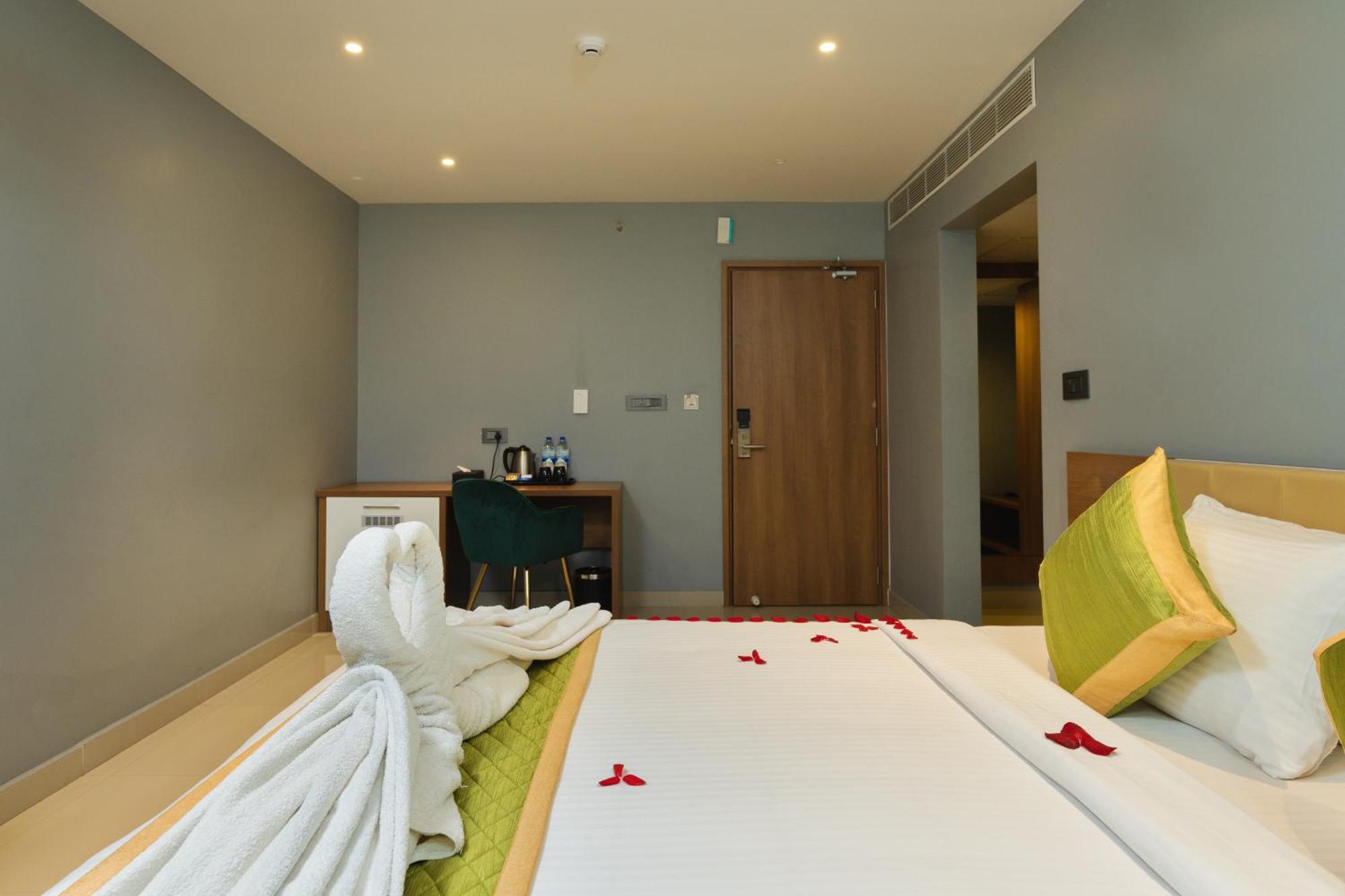 Hotel Grand Alleppey Alappuzha Zewnętrze zdjęcie